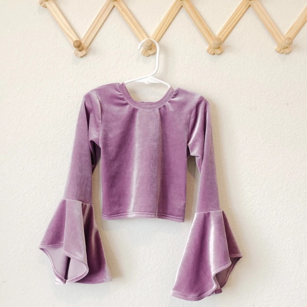 Lavender butterfly sleeve top